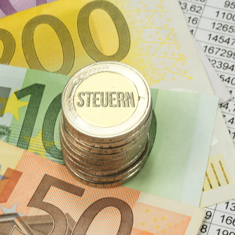 ★ Steuerlöcher